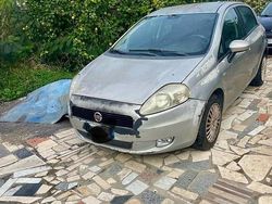 Grigio Usata 2008 Fiat Punto Tre volumi | 1500 €