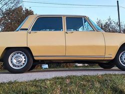 Giallo Usata 1974 Alfa Romeo 2000 Tre volumi | 19.500 €