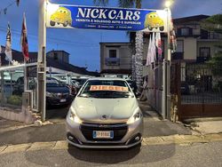 Grigio Usata 2018 Peugeot 208 Due volumi | 8699 € (Buon prezzo)
