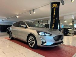 Argento Usata 2020 Ford Focus Tre volumi | 16.600 € (Buon prezzo)