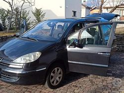 Nero Usata 2010 Peugeot 807 Monovolume | 4600 € (Buon prezzo)