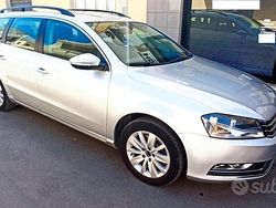 Grigio Usata 2011 VW Passat Station wagon | 4950 € (Buon prezzo)