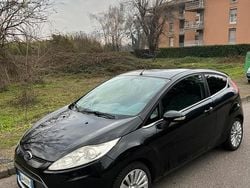 Nero Usata 2009 Ford Fiesta Titanium Tre volumi | 2900 € (Ottimo prezzo)