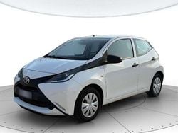 Bianco Usata 2017 Toyota Aygo X-pure Due volumi | 8700 € (Buon prezzo)