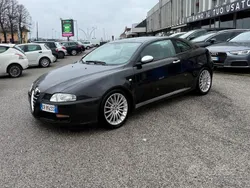 Usata 2005 Alfa Romeo GT Distinctive Coupé | 5000 € (Molto cara)