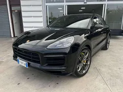 Nero Usata 2019 Porsche Cayenne Turbo SUV | 69.900 €