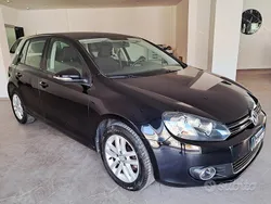 Nero Usata 2009 VW Golf VI Tre volumi | 4900 € (Buon prezzo)