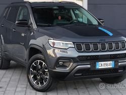 Grigio Usata 2023 Jeep Compass Trailhawk SUV | 21.480 € (Buon prezzo)