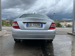 Usata 2010 Mercedes C350 Elegance Tre volumi | 7200 € (Buon prezzo)