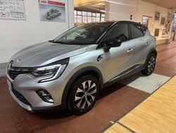 Argento Usata 2024 Renault Captur Techno SUV | 17.400 € (Buon prezzo)