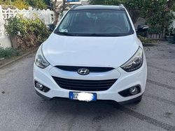 Usata 2015 Hyundai ix35 Xpossible SUV | 9999 € (Cara)