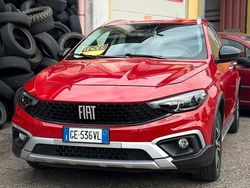 Rosso Usata 2023 Fiat Tipo Cross Tre volumi | 16.000 € (Buon prezzo)