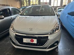 Bianco Usata 2017 Peugeot 208 Allure Due volumi | 10.900 € (Buon prezzo)