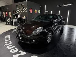 Nero Usata 2016 Alfa Romeo Giulietta Distinctive Tre volumi | 6500 € (Buon prezzo)