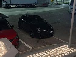 Nero Usata 2009 Alfa Romeo MiTo Due volumi | 3000 €