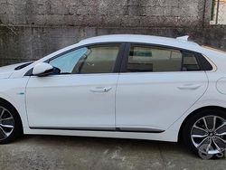 Bianco Usata 2017 Hyundai Ioniq Due volumi | 14.800 € (Buon prezzo)