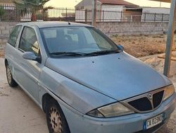 Usata 2002 Lancia Ypsilon Due volumi | 800 €