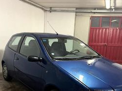 Blu Usata 2002 Fiat Punto Due volumi | 1400 € (Buon prezzo)