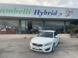 Bianco Usata 2010 Volvo C30 Summum Due volumi | 4490 € (Cara)