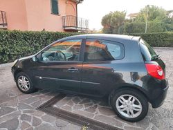 Usata 2006 Renault Clio II Tre volumi | 2800 € (Buon prezzo)