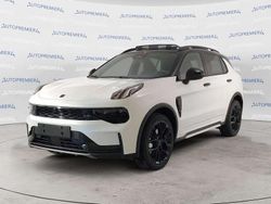 Bianco Nuova 2025 Lynk & Co 01 SUV | 36.950 € (Molto cara)