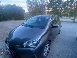 Grigio Usata 2018 Toyota Yaris Active Due volumi | 10.000 € (Buon prezzo)