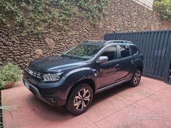 Grigio Usata 2023 Dacia Duster SUV | 18.000 € (Buon prezzo)