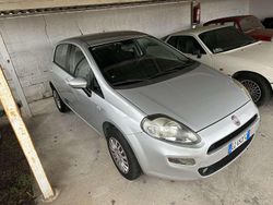 Bianco Usata 2015 Fiat Grande Punto Dynamic Due volumi | 4400 € (Buon prezzo)