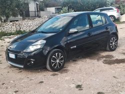 Nero Usata 2011 Renault Clio II Due volumi | 4000 € (Cara)