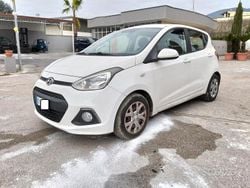 Bianco Usata 2015 Hyundai i10 Comfort Due volumi | 3900 € (Super prezzo)