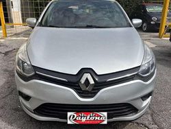 Argento Usata 2019 Renault Clio IV Business Tre volumi | 9800 € (Buon prezzo)
