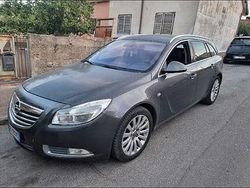 Grigio Usata 2011 Opel Insignia Station wagon | 2700 € (Ottimo prezzo)
