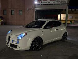 Bianco Usata 2011 Alfa Romeo MiTo Quadrifoglio Due volumi | 10.000 € (Molto cara)