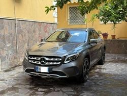 Grigio Usata 2018 Mercedes GLA200 SUV | 22.000 € (Buon prezzo)