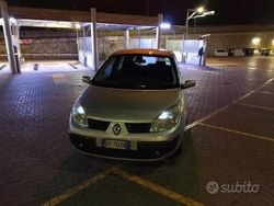 Grigio Usata 2006 Renault Scénic II Monovolume | 1500 € (Buon prezzo)