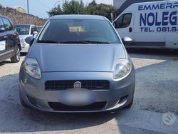 Grigio Usata 2008 Fiat Grande Punto Due volumi | 3000 € (Buon prezzo)