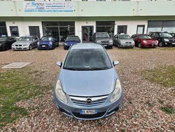 Nessuno(met.) Usata 2008 Opel Corsa Sport Due volumi | 1499 € (Super prezzo)