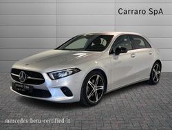 Argento metallizzato Usata 2023 Mercedes A180 Night Tre volumi | 29.900 € (Buon prezzo)