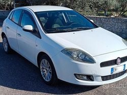 Bianco Usata 2011 Fiat Bravo Due volumi | 3200 € (Buon prezzo)