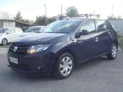 Blu/azzurro Usata 2016 Dacia Sandero Due volumi | 6000 € (Ottimo prezzo)
