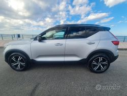 Grigio Usata 2018 Volvo XC40 R-Design SUV | 27.500 € (Molto cara)