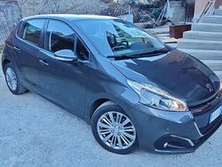 Grigio Usata 2018 Peugeot 208 Active Due volumi | 7500 € (Ottimo prezzo)