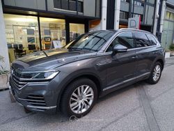 Grigio Usata 2019 VW Touareg Advance SUV | 34.500 € (Buon prezzo)