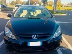 Nero Usata 2004 Peugeot 307 CC Cabrio | 1450 € (Buon prezzo)