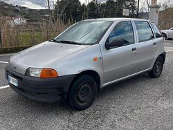 Grigio Usata 1999 Fiat Punto Due volumi | 1199 € (Buon prezzo)