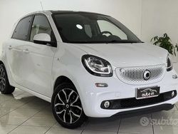 Bianco Usata 2019 Smart ForFour Due volumi | 14.500 € (Cara)