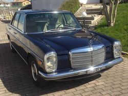 Blu/azzurro Usata 1976 Mercedes 200/8 Tre volumi | 12.500 €