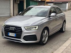 Argento Usata 2016 Audi Q3 Sport SUV | 18.000 € (Molto cara)