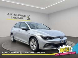 Grigio Usata 2022 VW Golf VIII Style Tre volumi | 21.480 € (Buon prezzo)