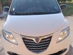 Bianco Usata 2015 Lancia Ypsilon Gold Due volumi | 8500 € (Buon prezzo)